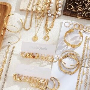 Random Jewelry Item(s) Live Show Giveaway or a Thank You Card